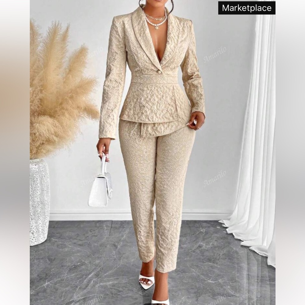 Elegant Cream Women's Pantsuit
